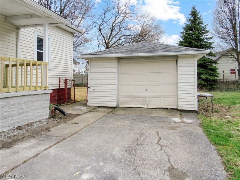 1039 W 21st Street, Lorain, OH 44052 Photo 3