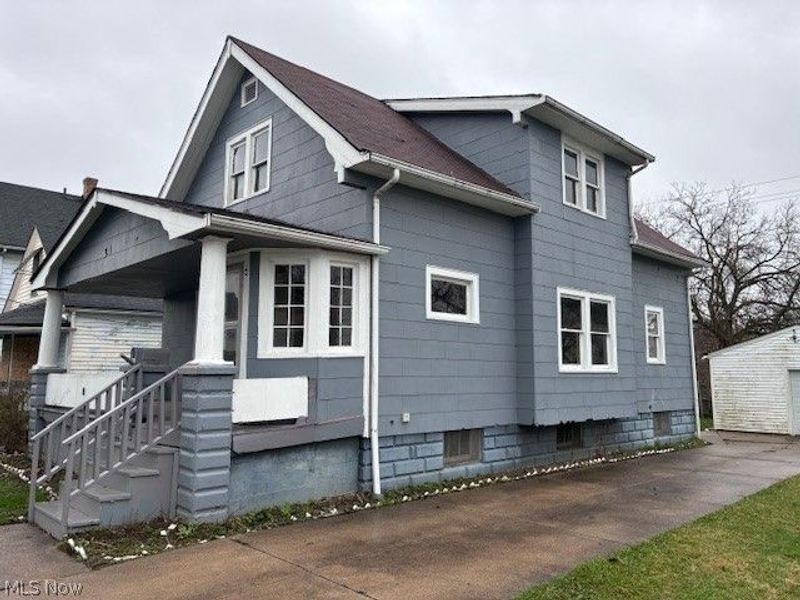 13210 Durkee Avenue, Cleveland, OH 44105 Photo 2