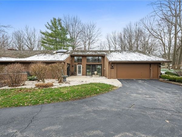 670-6 Windward Drive , Aurora, OH 44202