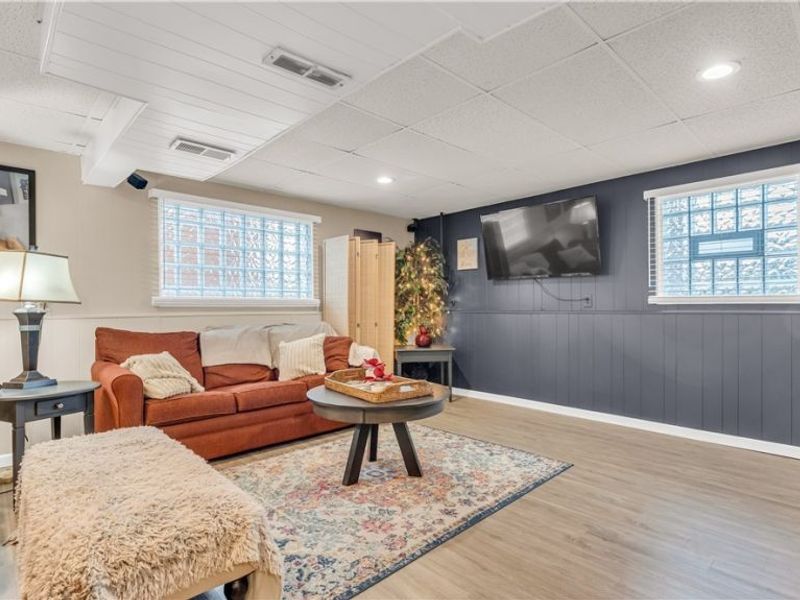 16311 Richard Drive , Brook Park, OH 44142 Photo 22