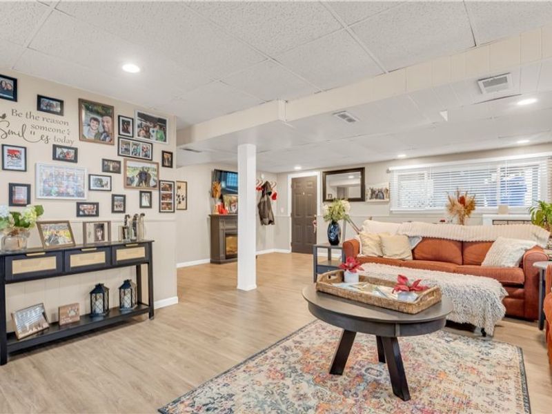 16311 Richard Drive , Brook Park, OH 44142 Photo 23