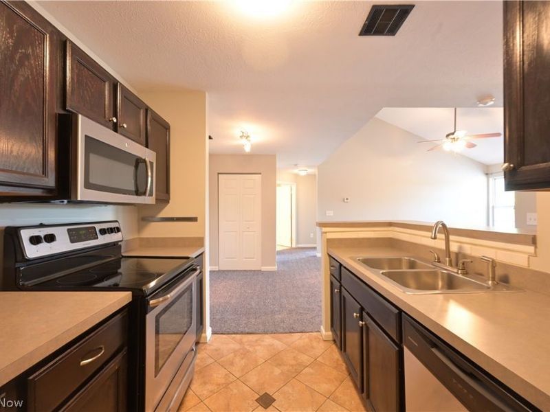 29842 Center Ridge Road, Unit 225, Westlake, OH 44145 Photo 10