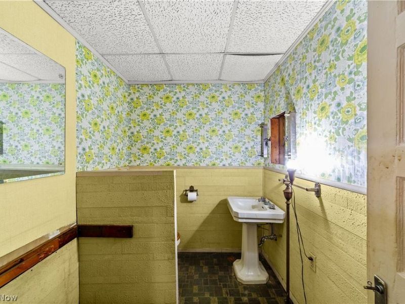 6318 Lorain Avenue, Cleveland, OH 44102 Photo 33