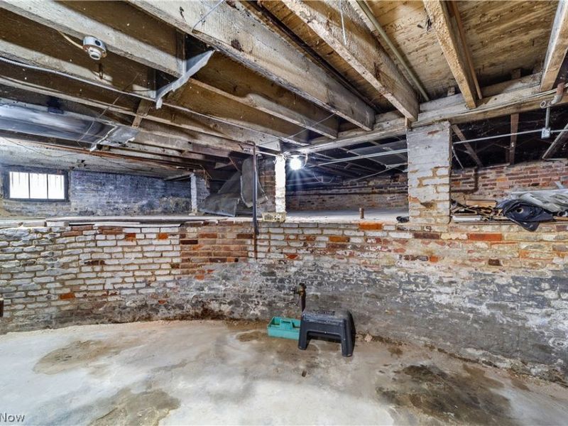 6318 Lorain Avenue, Cleveland, OH 44102 Photo 38