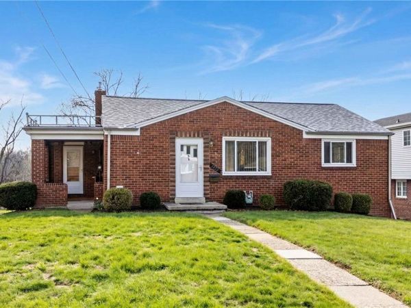 1429 Romano Dr, Bridgeville, PA 15017