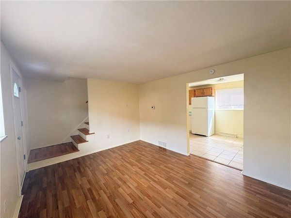 448 Brierly Ln , Unit 422, West Mifflin, PA 15122