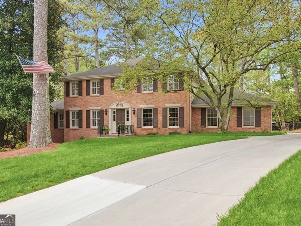 5465 Trowbridge Drive, Dunwoody, GA 30338