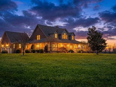 3701 Hidden Lake Lane, Lexington, KY 40516