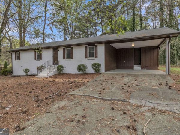 5521 E Wind Drive SW, Lilburn, GA 30047