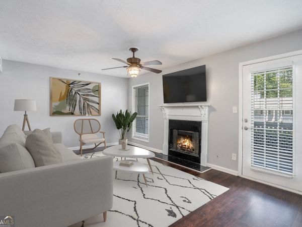 4001 Riverlook Parkway SE, Unit 203, Marietta, GA 30067