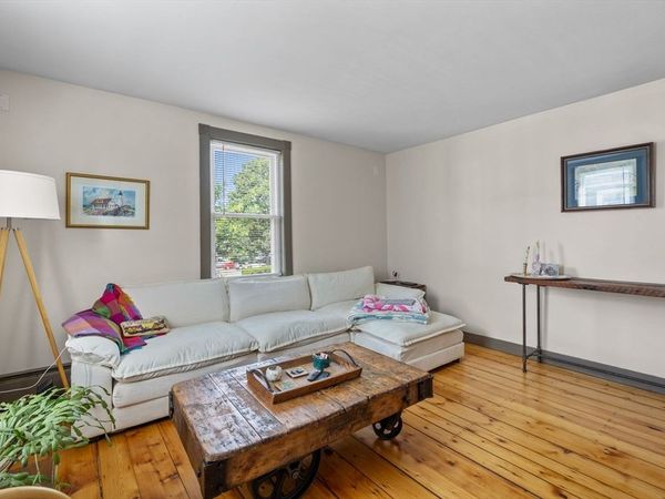 9 Hodges Court, Unit 2, Salem, MA 01970