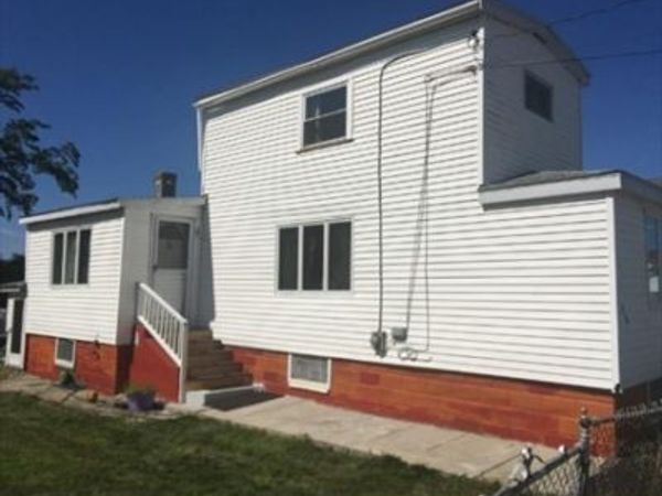 48 Shawmut St, Revere, MA 02151