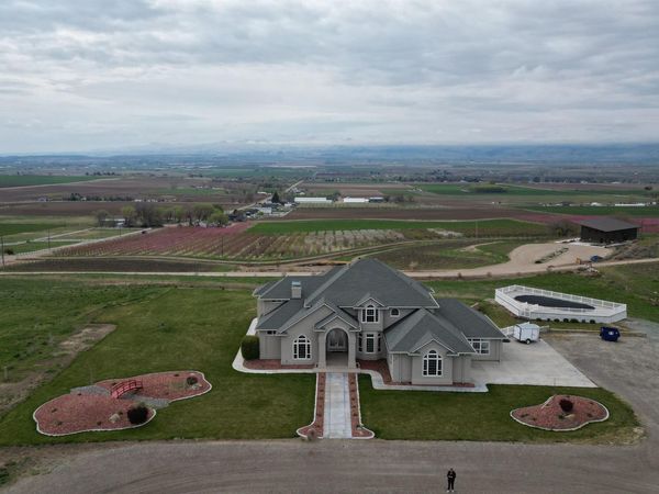 17777 Allendale Rd, Wilder, ID 83676