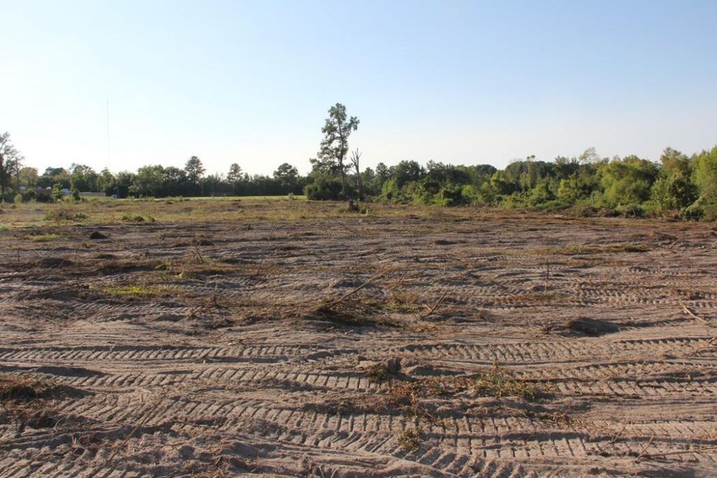 00 Brentwood Drive Photo 5