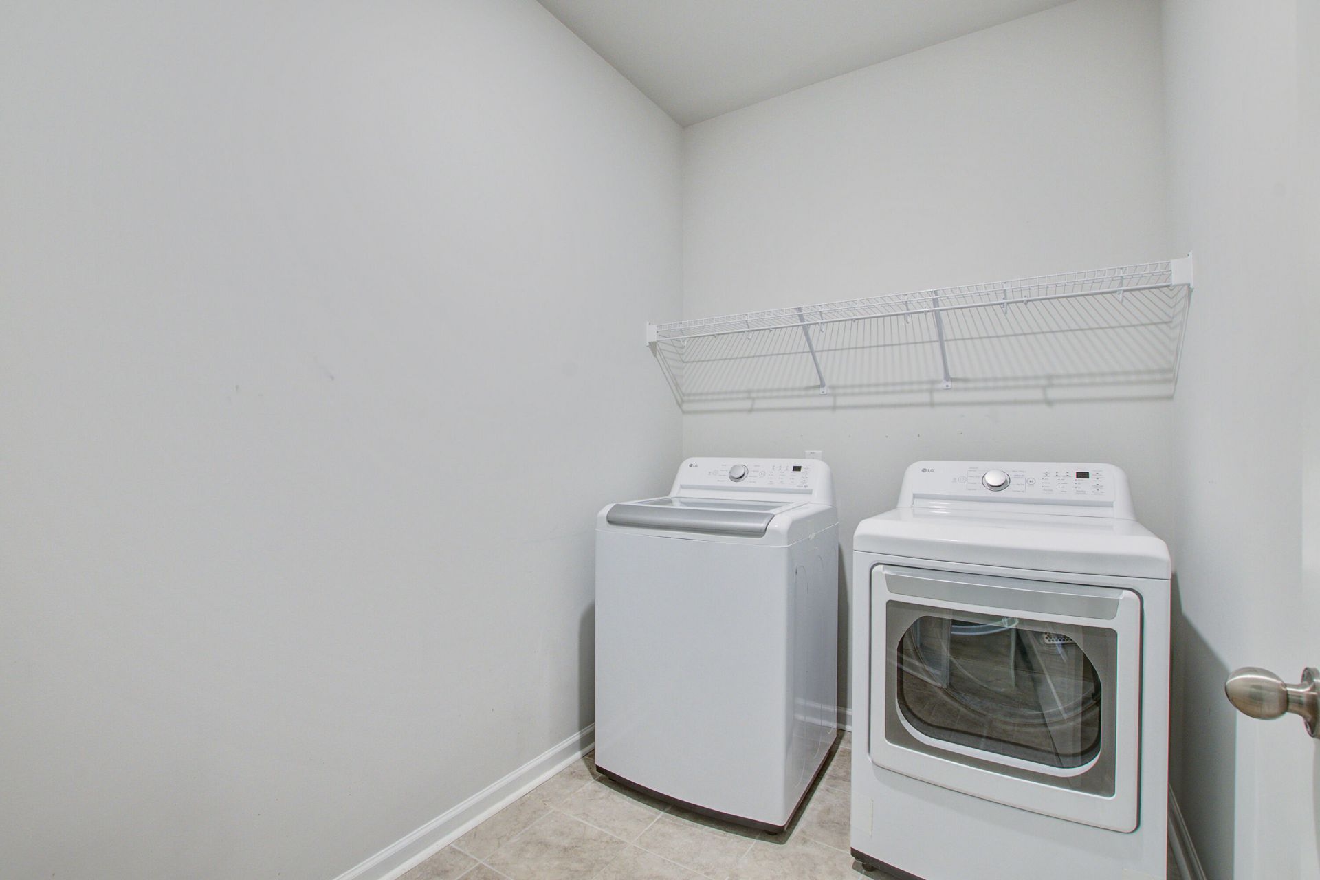 424 Water Orchid Way Photo 19