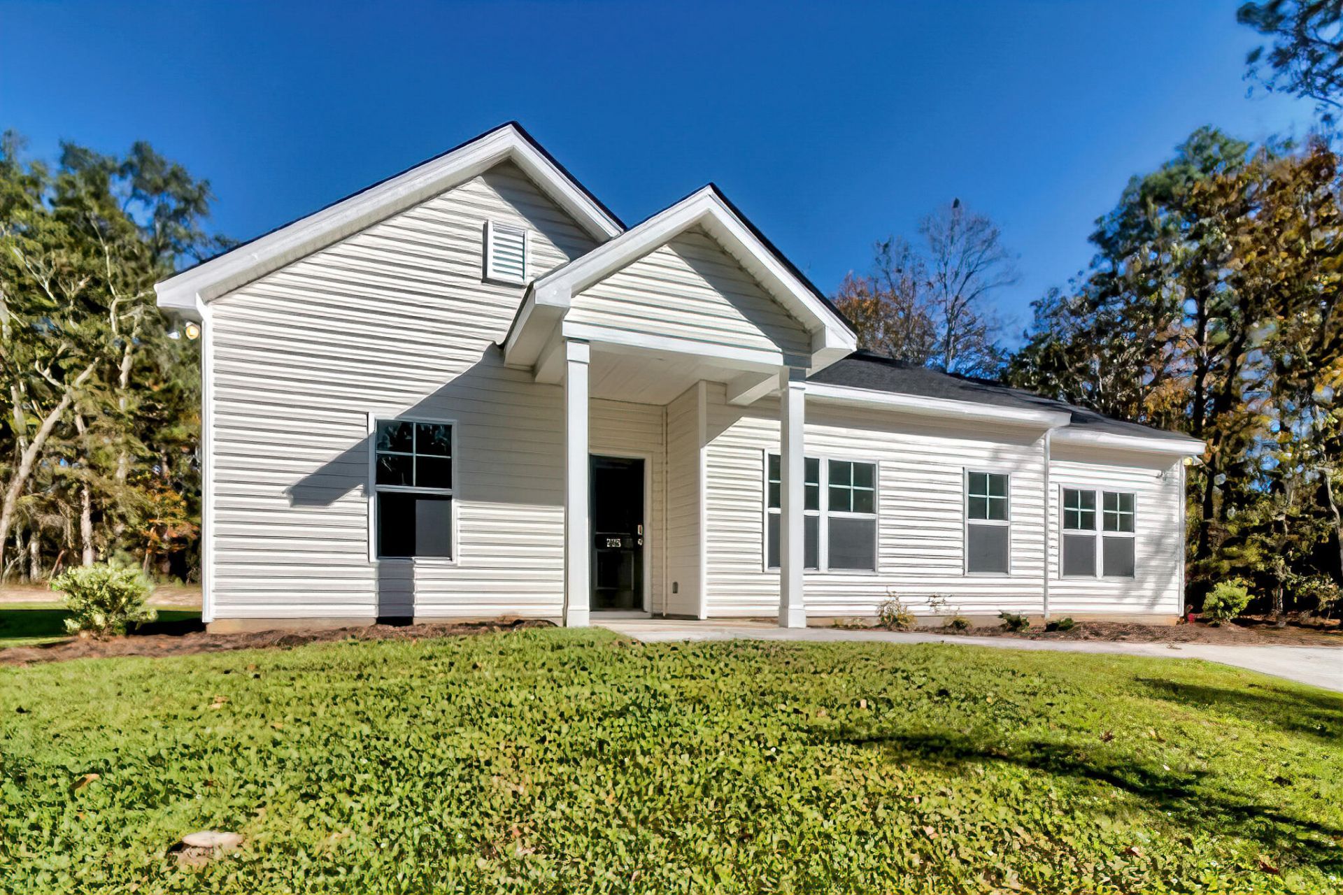 225 Trotter Lane Photo 2