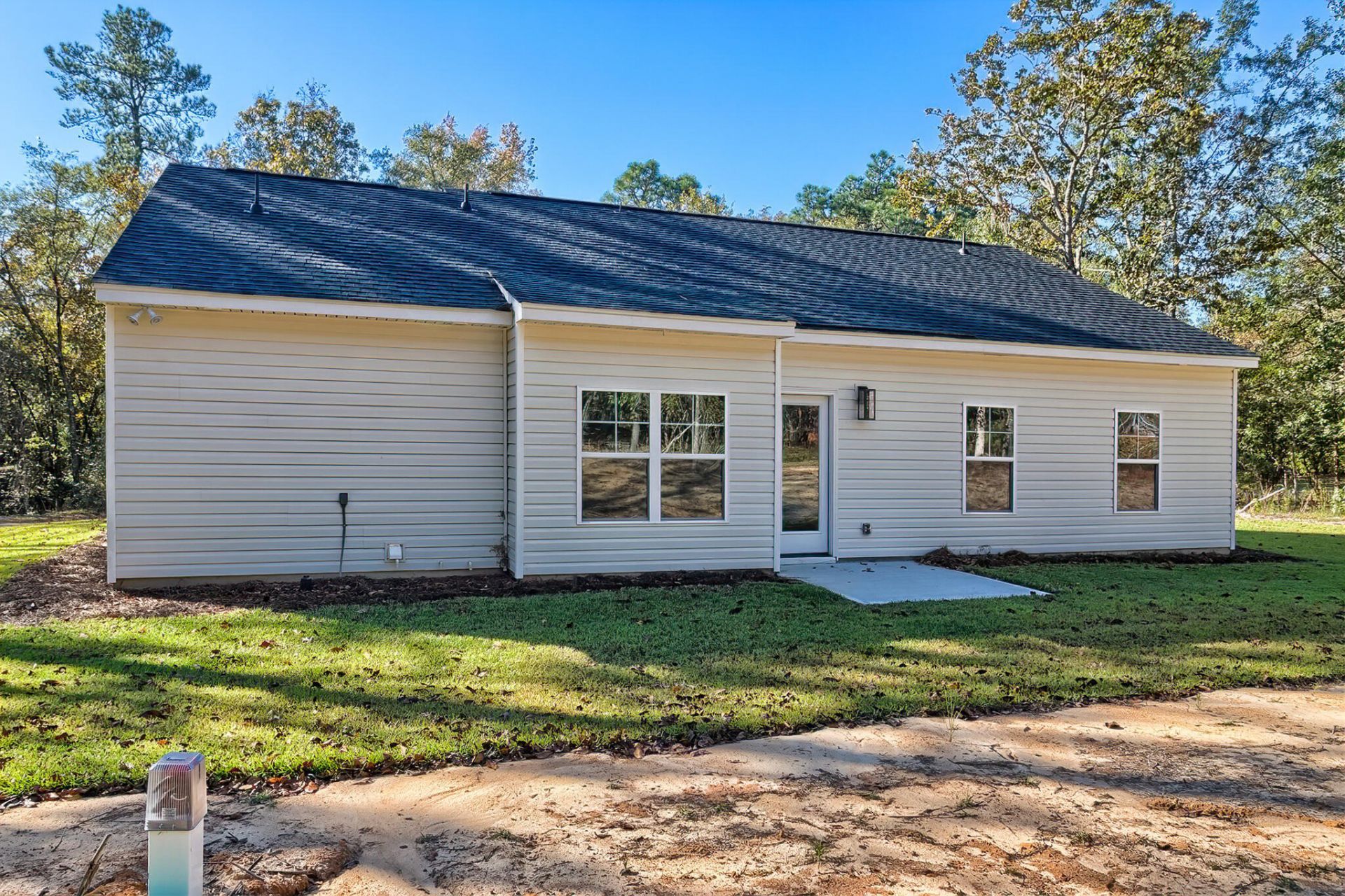 225 Trotter Lane Photo 3