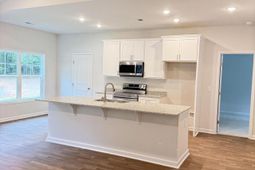 225 Trotter Lane photo 4