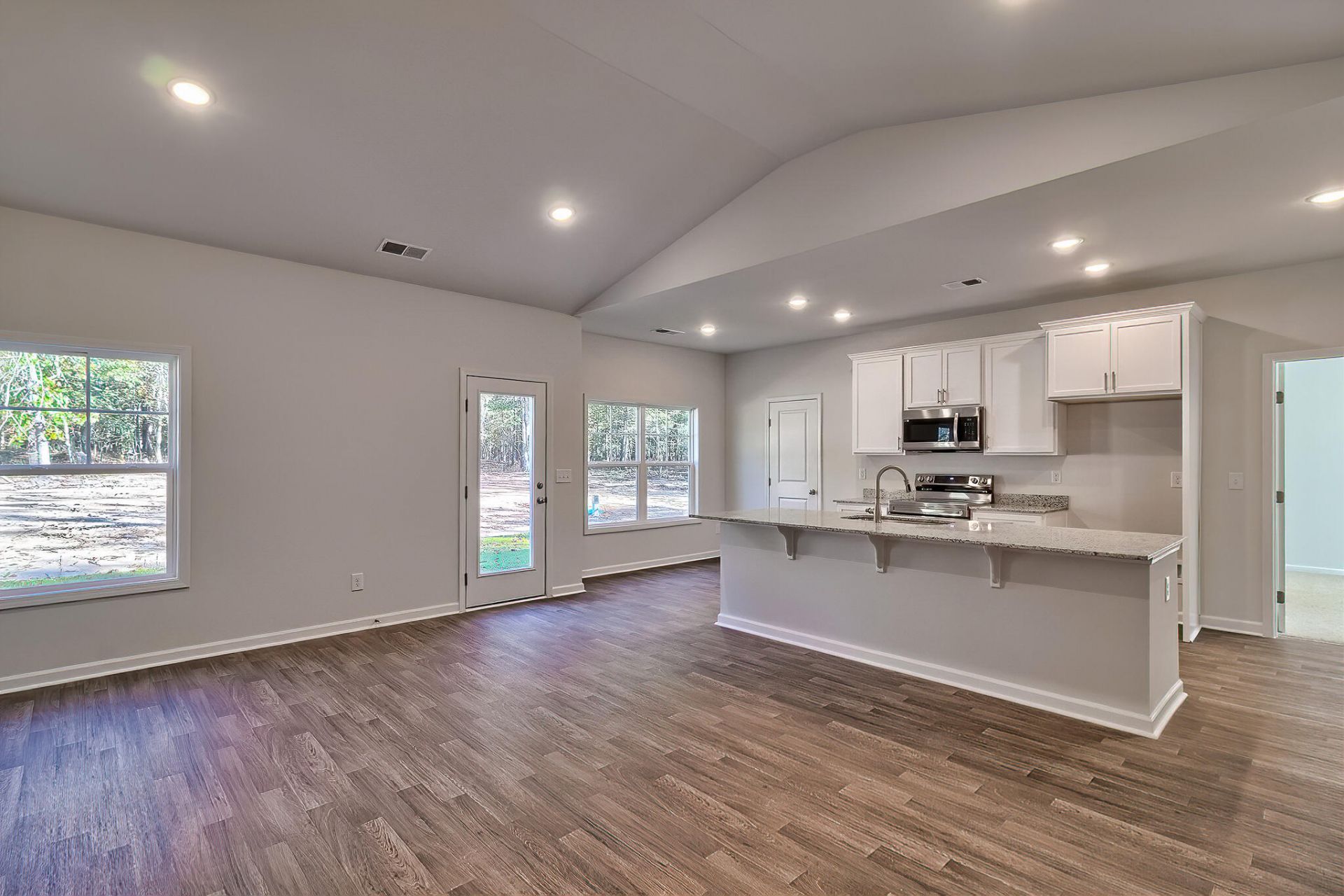 225 Trotter Lane Photo 9