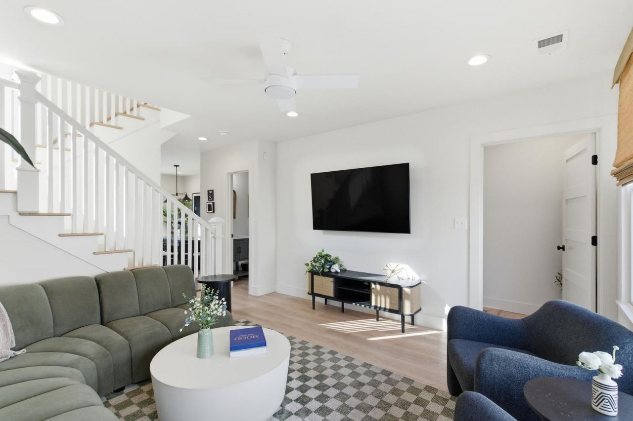 4 President Place Photo 12