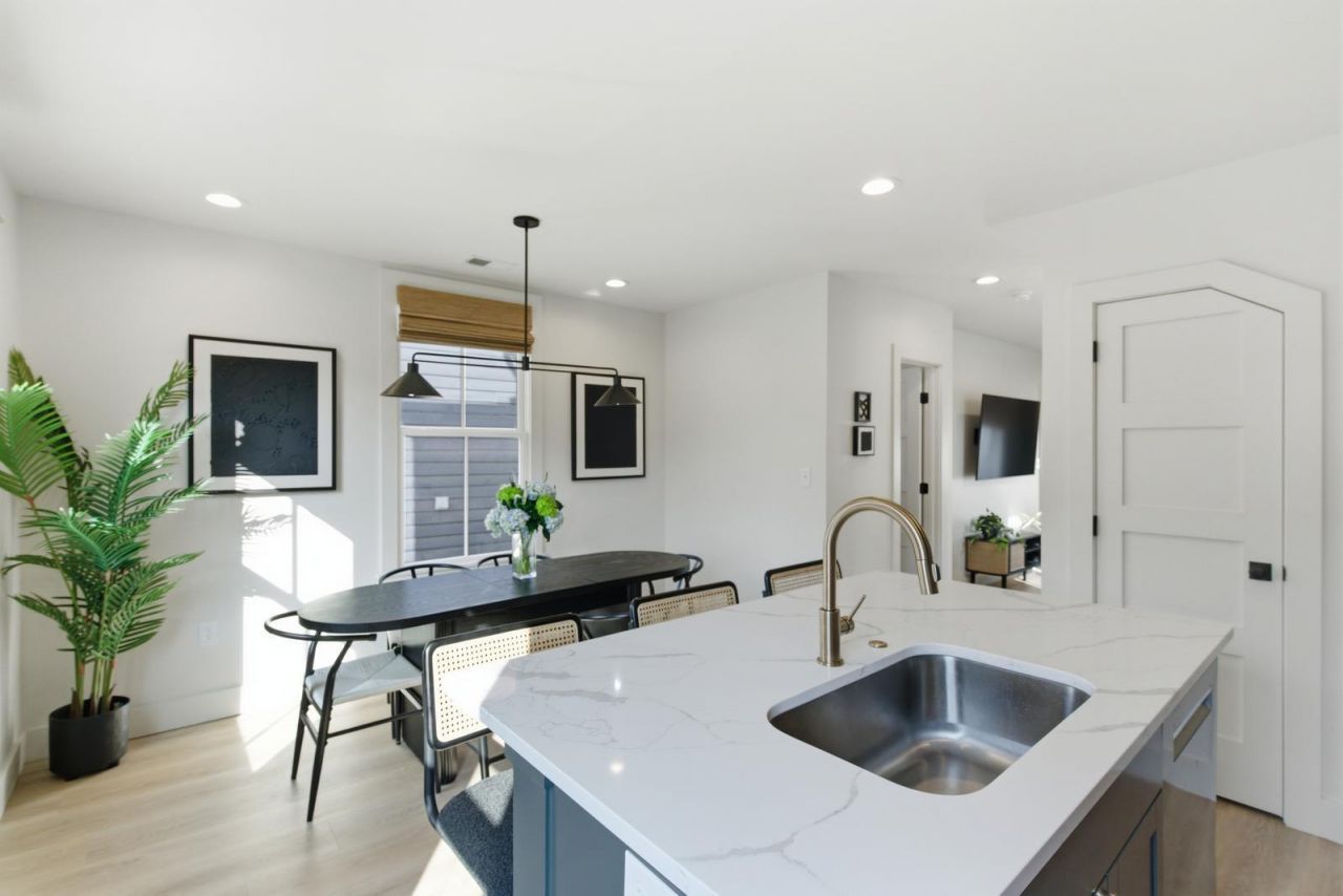 4 President Place Photo 19