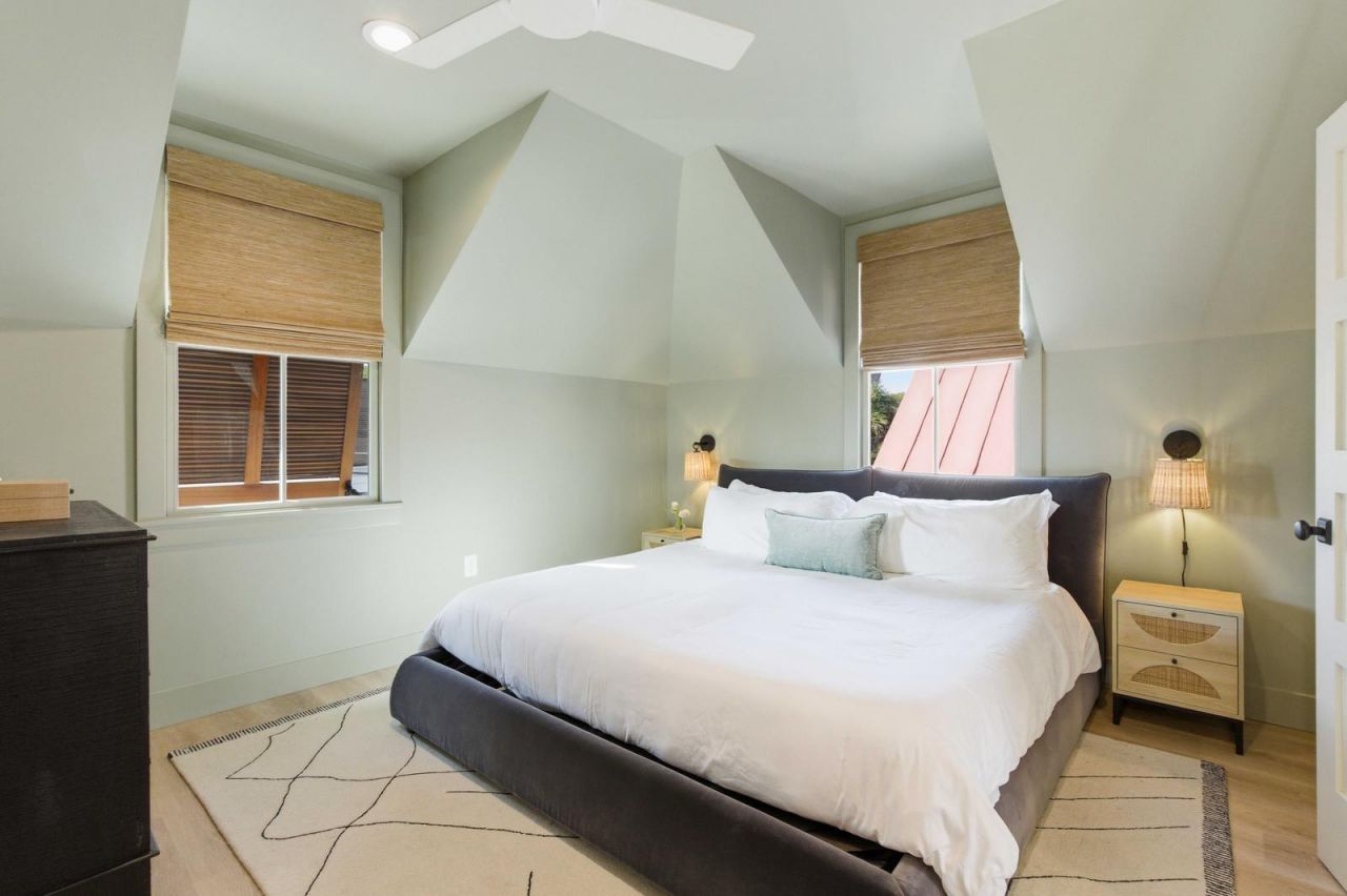 4 President Place Photo 30