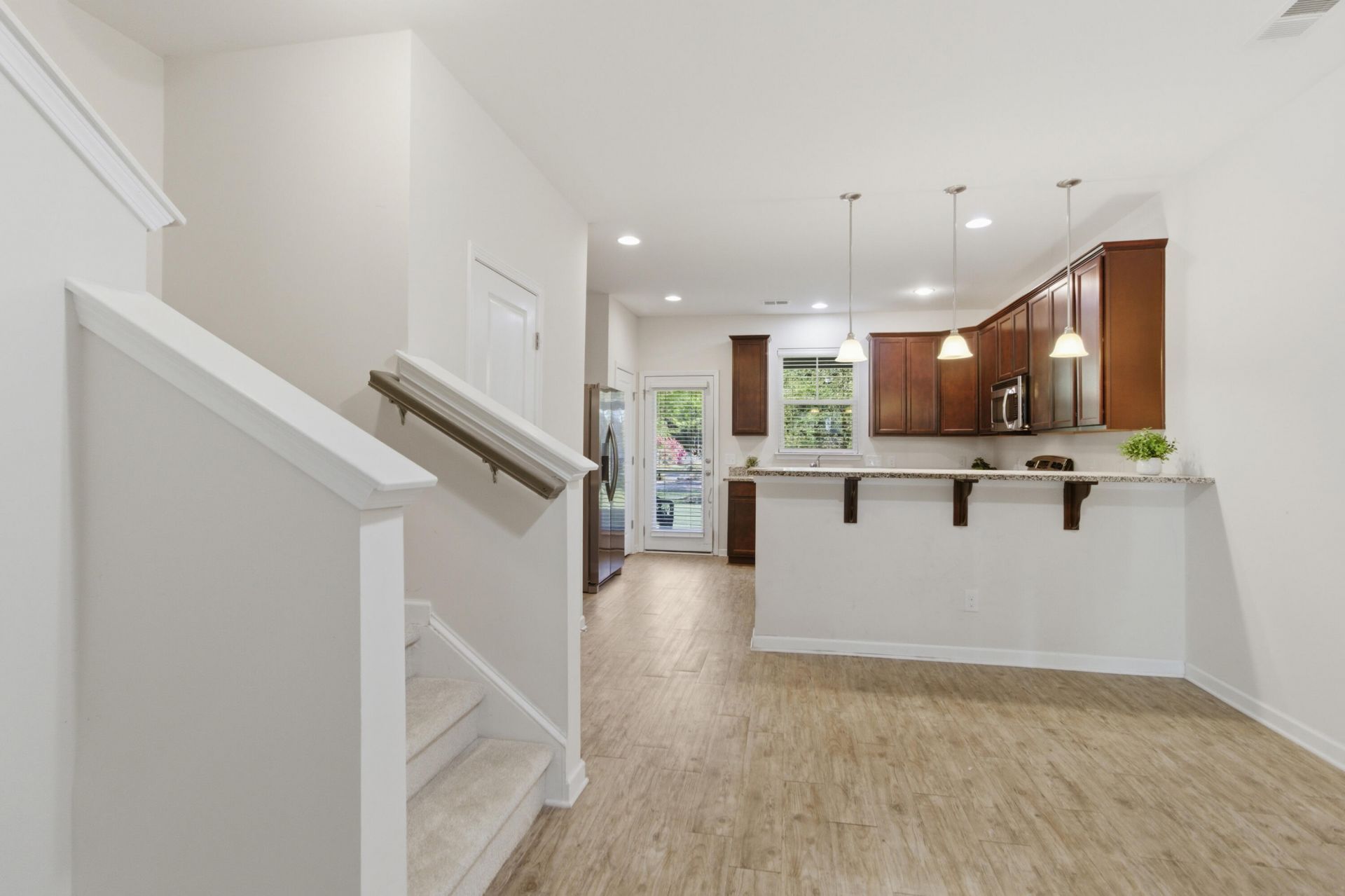 7890 Skillmaster Court Photo 10