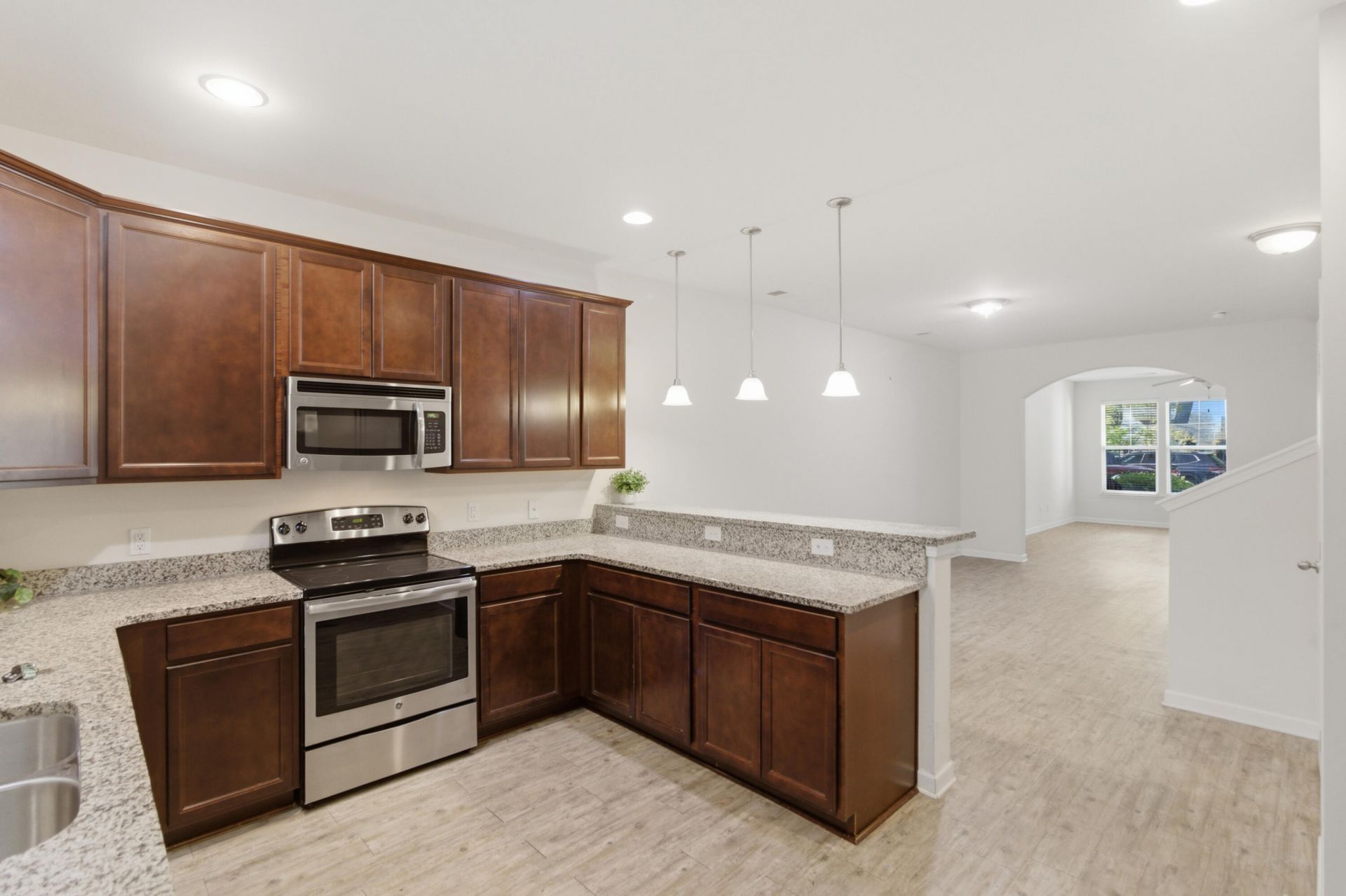 7890 Skillmaster Court Photo 19