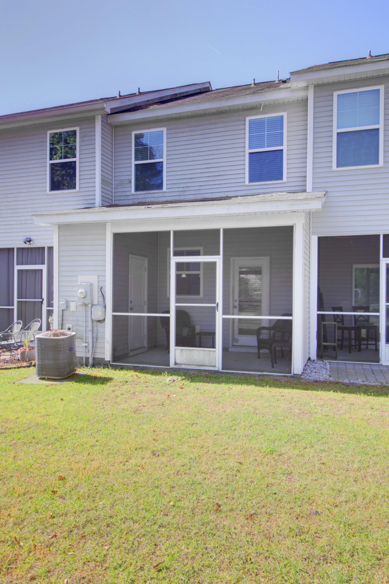 7890 Skillmaster Court Photo 25