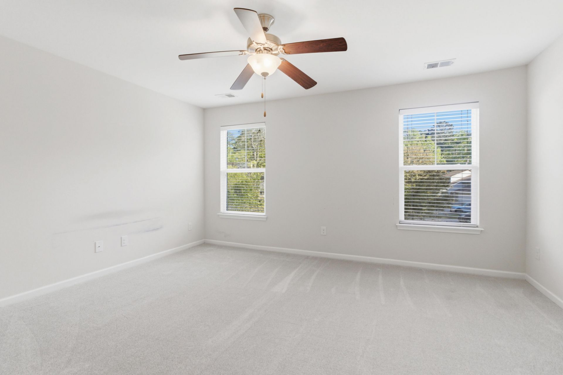 7890 Skillmaster Court Photo 31