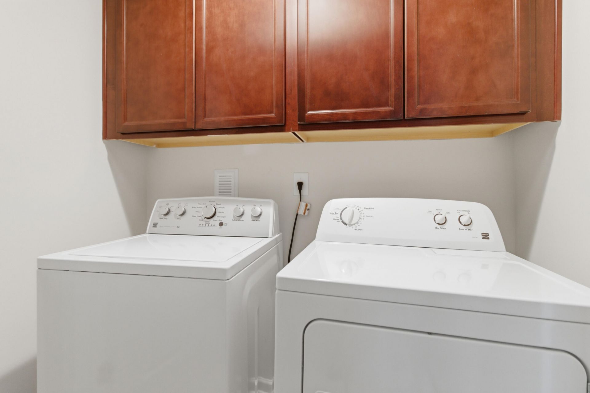 7890 Skillmaster Court Photo 36