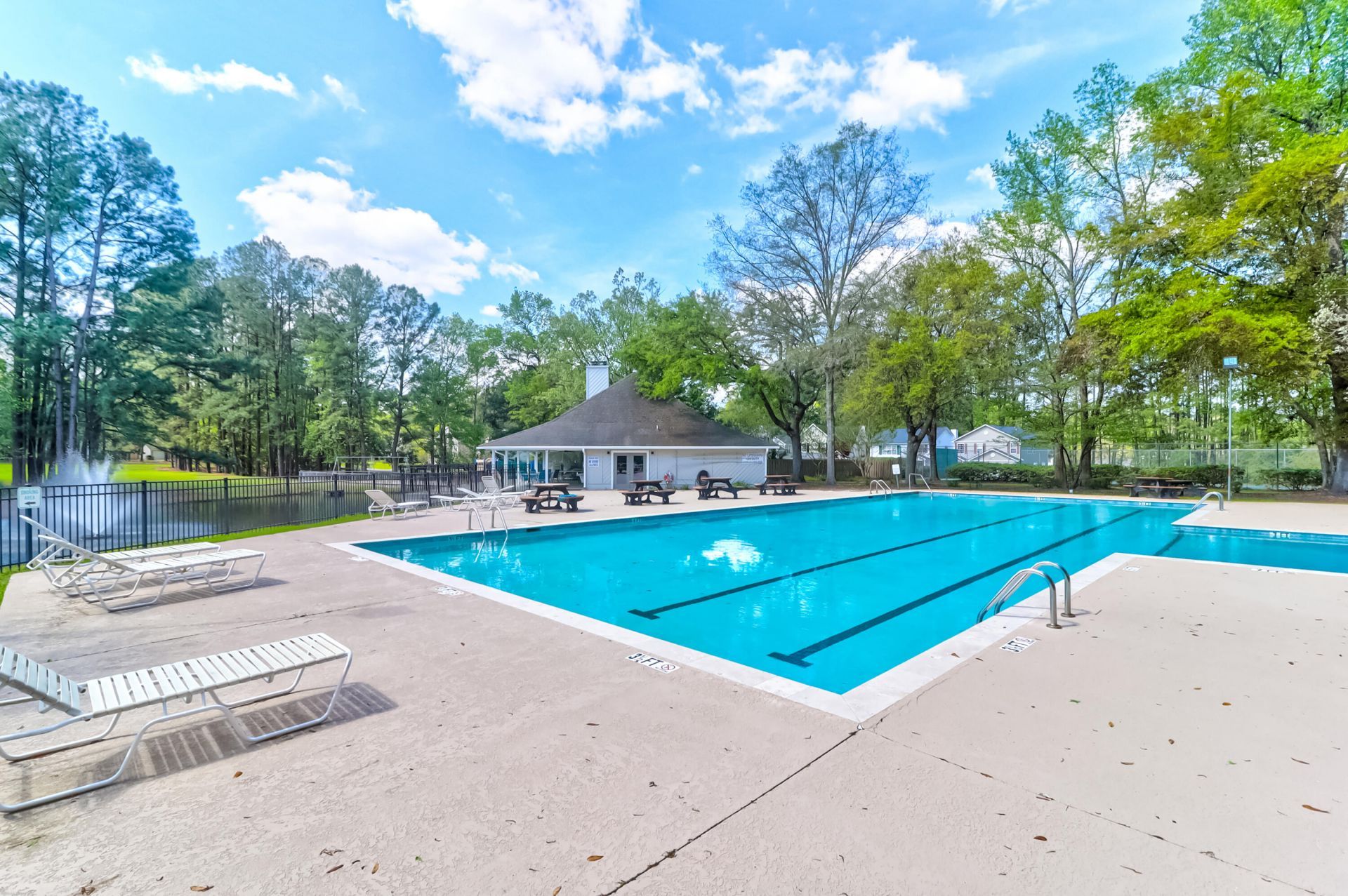 7890 Skillmaster Court Photo 42