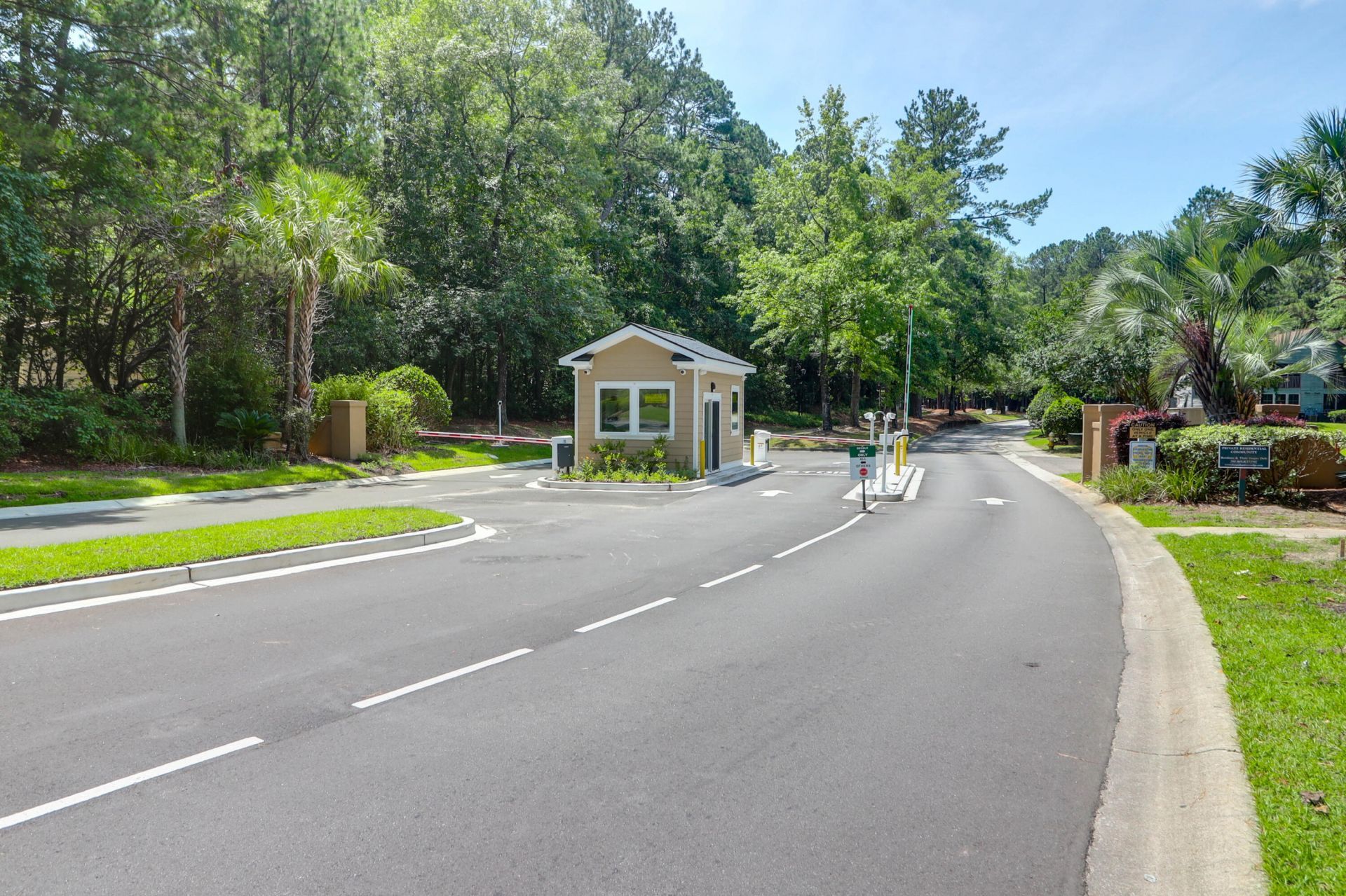 7890 Skillmaster Court Photo 52