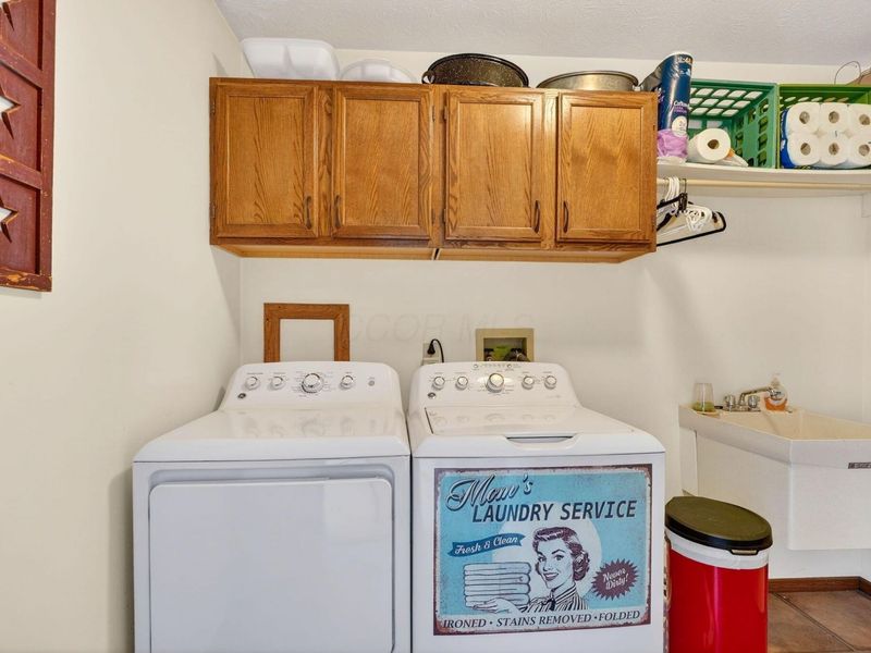 510 Circle Drive, London, OH 43140 Photo 13