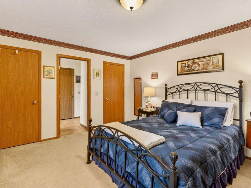 510 Circle Drive, London, OH 43140 Photo 16