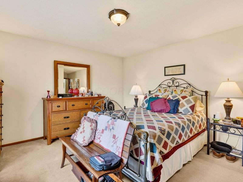 510 Circle Drive, London, OH 43140 Photo 21