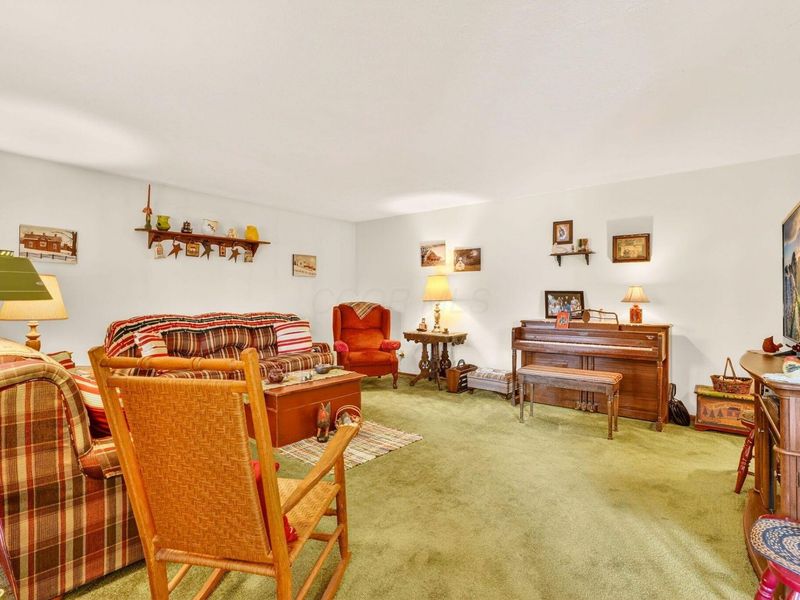 510 Circle Drive, London, OH 43140 Photo 24