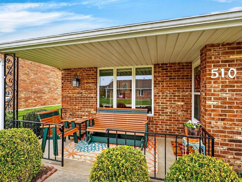 510 Circle Drive, London, OH 43140 Photo 3