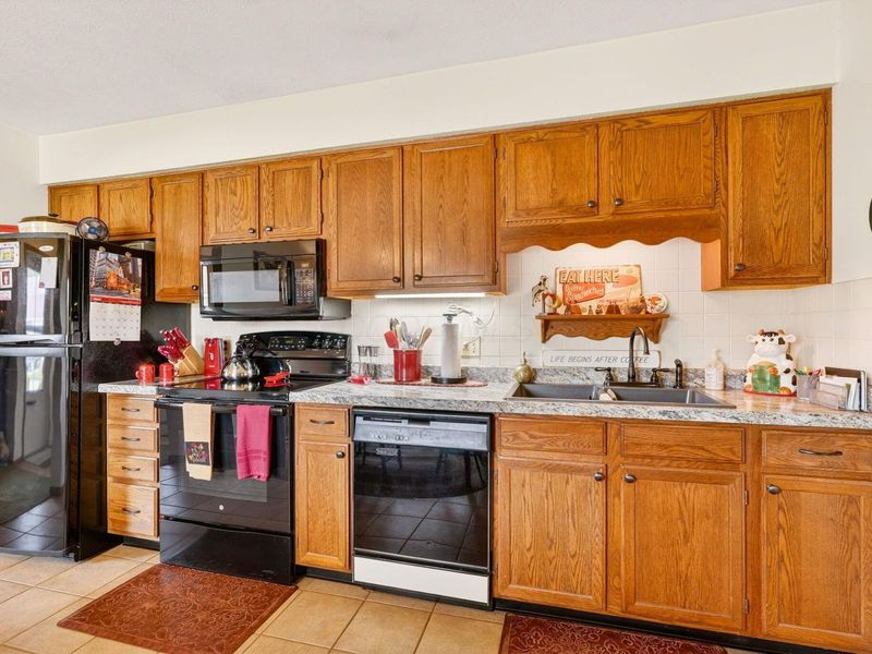 510 Circle Drive, London, OH 43140 Photo 32