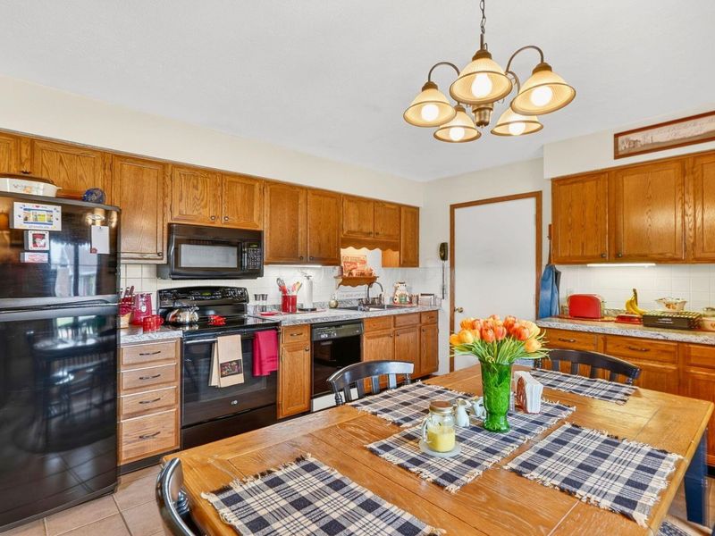 510 Circle Drive, London, OH 43140 Photo 36