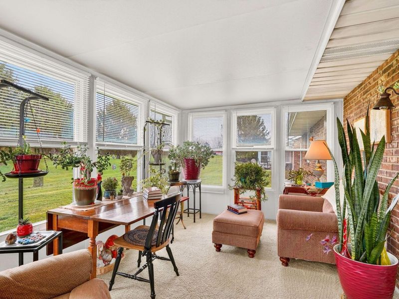 510 Circle Drive, London, OH 43140 Photo 8