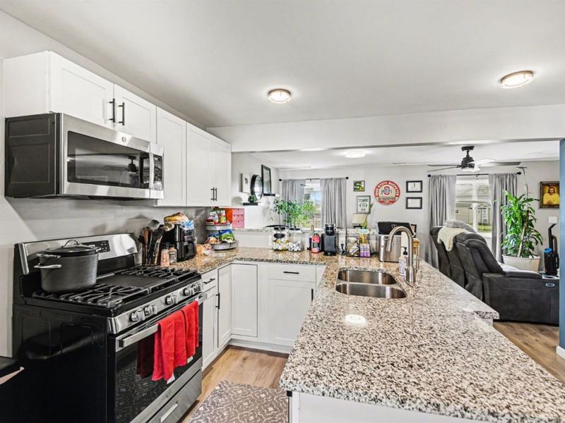 8241 Georgianna Drive, Cincinnati, OH 45239 Photo 10