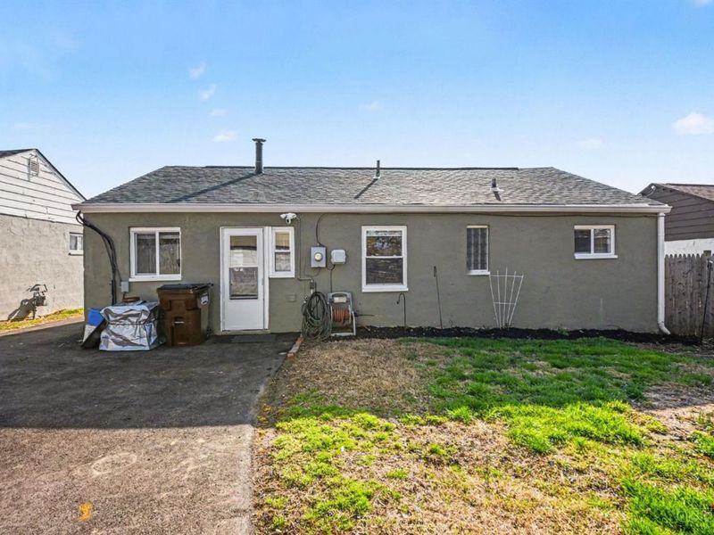 8241 Georgianna Drive, Cincinnati, OH 45239 Photo 14