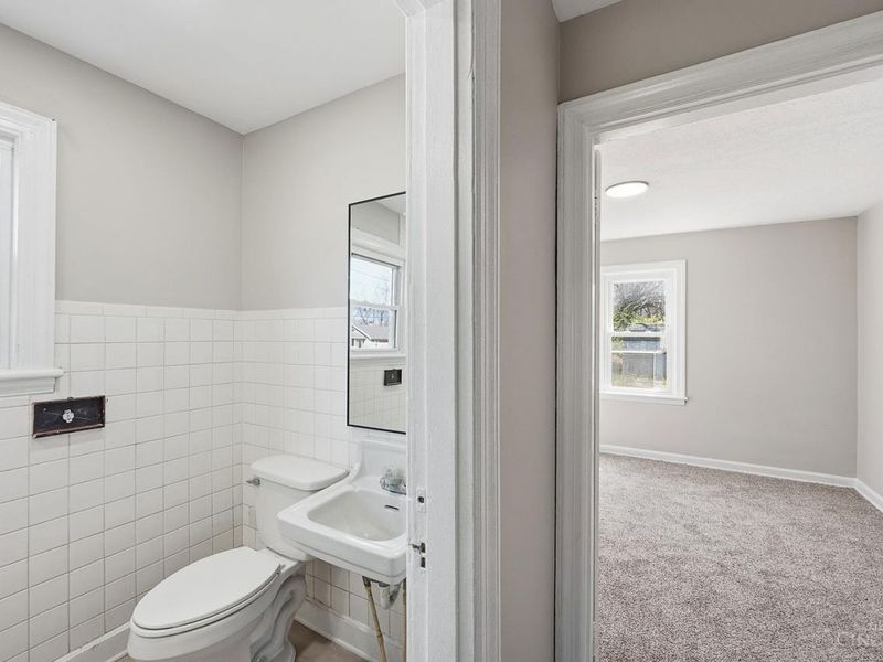 2021 Carolina, Middletown, OH 45044 Photo 11