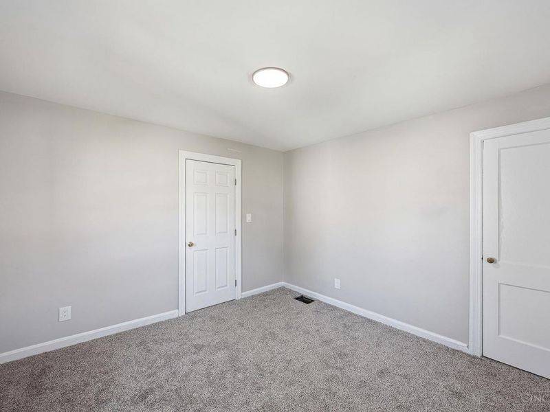 2021 Carolina, Middletown, OH 45044 Photo 17