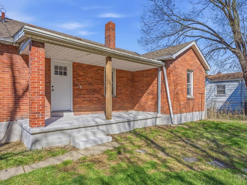 2021 Carolina, Middletown, OH 45044 Photo 3