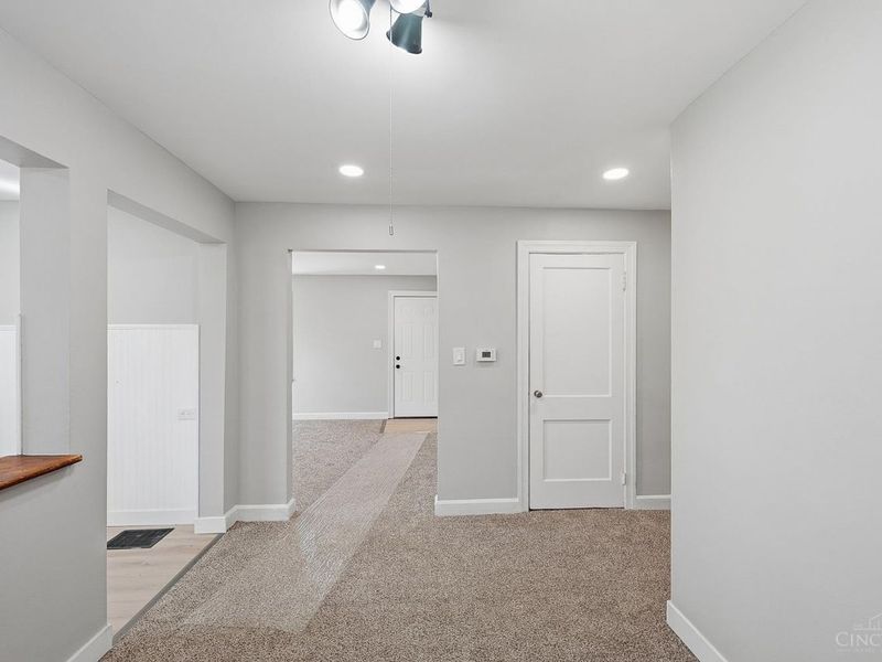 2021 Carolina, Middletown, OH 45044 Photo 9