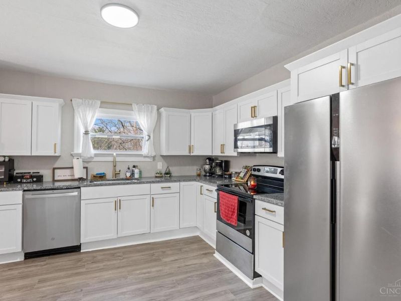 41 N Westview Avenue, Dayton, OH 45403 Photo 7