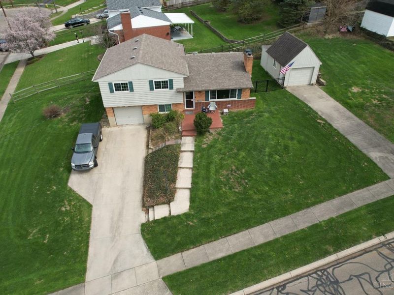 4073 Mantell Avenue, Sycamore Township, OH 45236 Photo 2