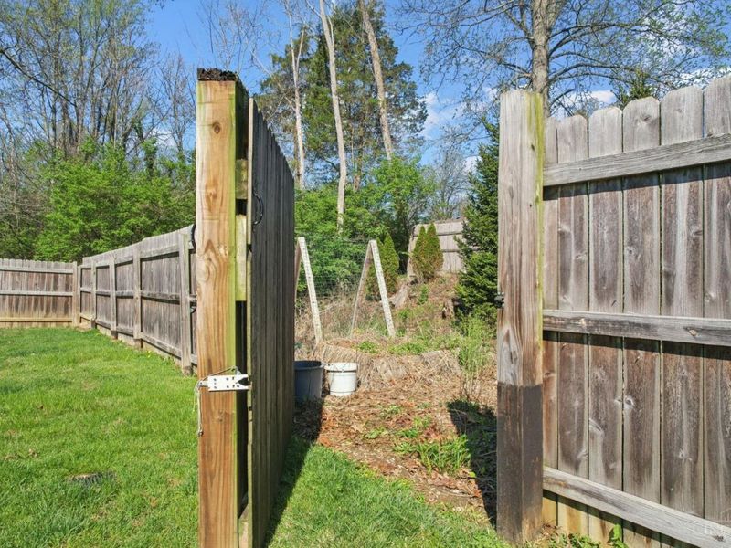 496 E Elm Drive, Pierce Twp, OH 45255 Photo 13